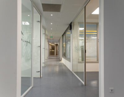 Showroom Champs-Élysées 8FR35-1